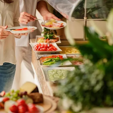 Hotel-restaurant Allmer 4* 바이츠